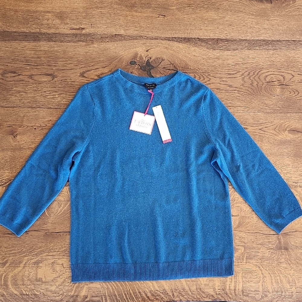 100% Cashmere Blue Sweater